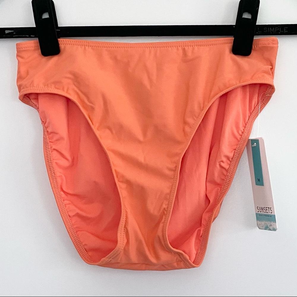 Sunsets Coral Basic Bottom - Picture 4 of 6